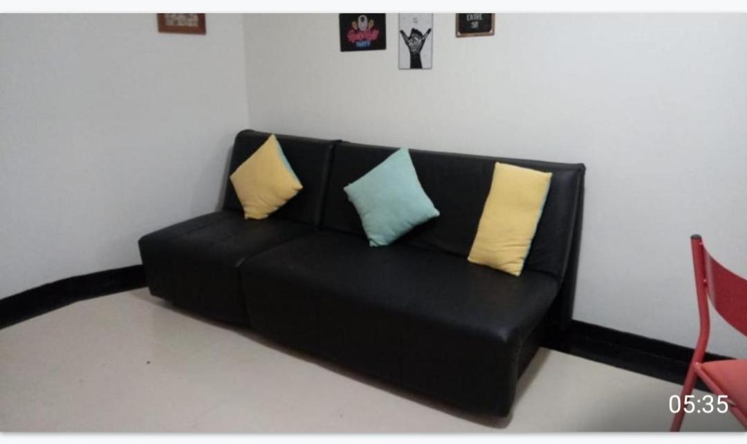 R. Prof. Gastao Bahiana Copacabana Apartamento *